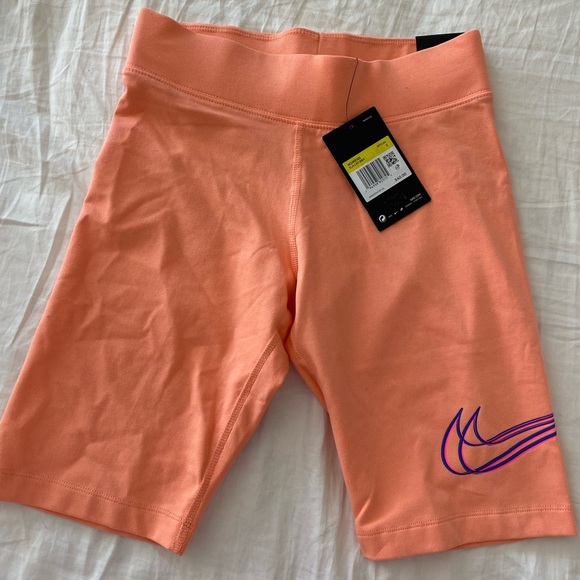 Nike Bike shorts - Picture 2 of 4